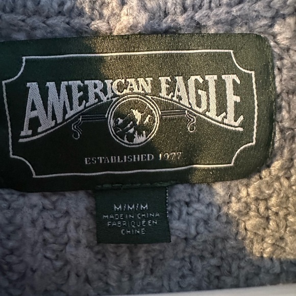 American Eagle Outfitters Textured Gray Crewneck Sweater - Picture 3 of 3